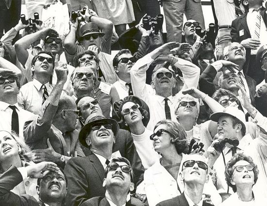 Spectators at Apollo 10 launch