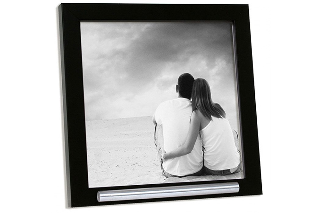 Picture frame with ashes