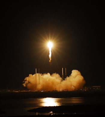 new_frontier_flight_launch_nasa_350.jpg