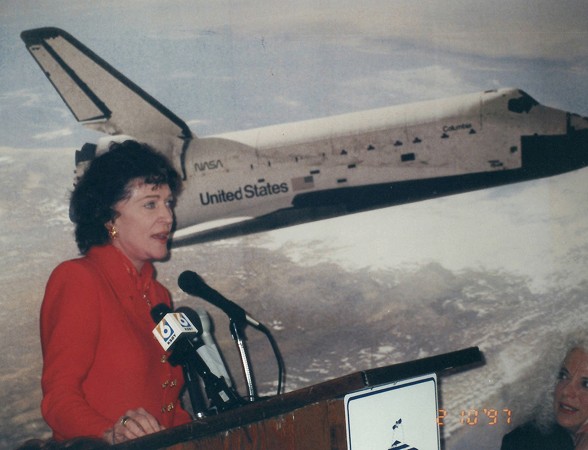 Star Trek's Majel Barrett-Roddenberry speaks at the Founders Flight memorial service