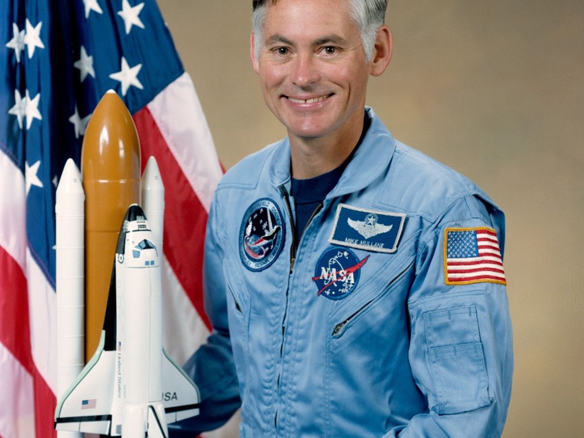 Astronaut Mike Mullane to Speak at Celestis Memorial Spaceflights’ Aurora Flight