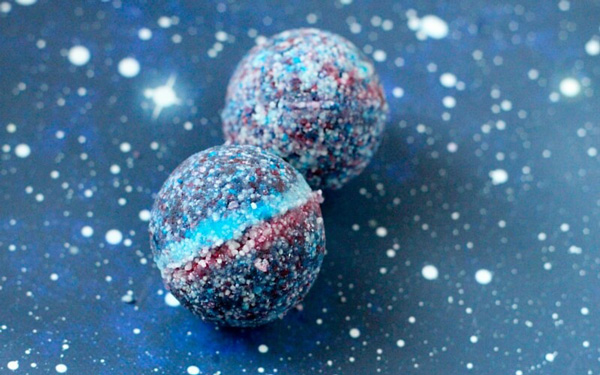 galaxy bath bombs