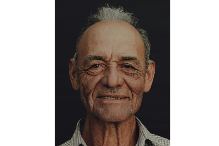 Memorial artwork capturing a grandparent’s face as a lasting family keepsake